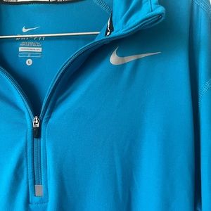 NIKE 1/4 ZIP